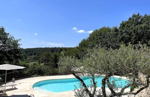 Eguilles Maison | Logement entier : hébergement - Éguilles, France