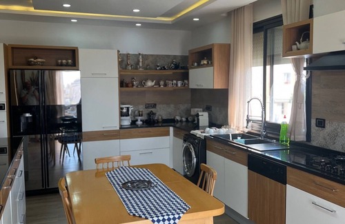 Sousse Appartement | Logement familial complet haut standing jusqu'à 6 personnes parfaitement équipé