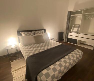 Sannois Appartement | Logement moderne, dans mon jardin, près de Paris et stade de France avec place de stationnement