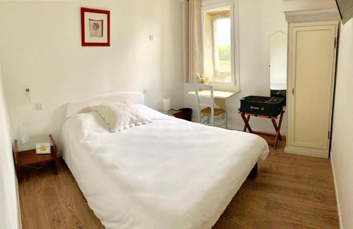 Saint-Hippolyte-du-Fort Hôtel | Logis Auberge Cigaloise