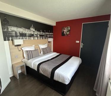 Corbas Hôtel | Logis Cris Hôtel et Restaurant, Lyon Sud-Est