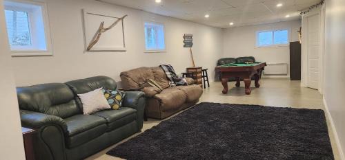 Barraute Appartement | Logis dans un Sous sol au Mont Video
