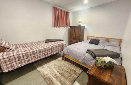 Barraute Appartement | Logis dans un Sous sol au Mont Video