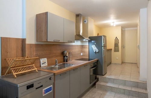 Beaulieu-sur-Dordogne Appartement | Logis face à l'abbatiale