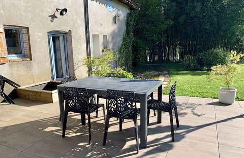 Genebrieres Maison | Logis Groly : Gîte 6 pers avec spa à la campagne proche de Montauban