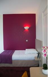 Doue-la-Fontaine Hôtel | Logis Hôtel Auberge de la Rose