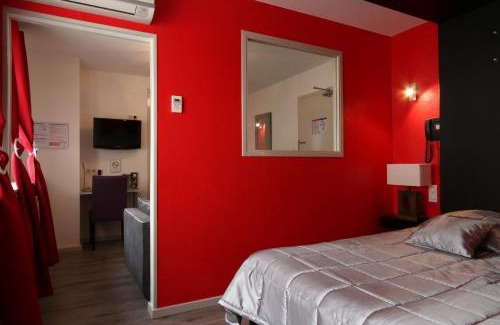 Montmarault Hôtel | Logis Hôtel Centrotel et Spa Bulles d'Allier