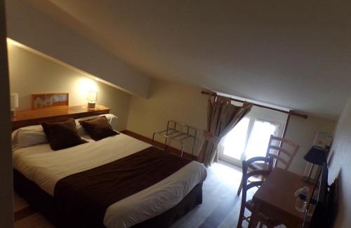 Rochechouart Hôtel | Logis Hôtel de France