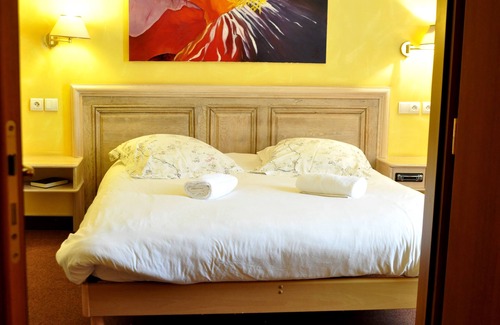 Neuwiller-les-Saverne Hôtel | Logis Hôtel du Herrenstein
