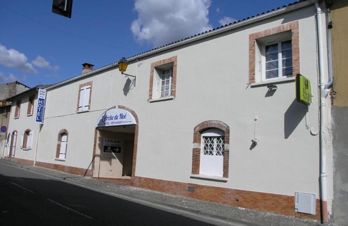 Noe Hôtel | Logis Hôtel L'Arche de Noé