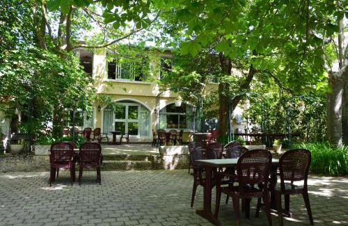 Orpierre Hôtel | Logis Hôtel Le Céans