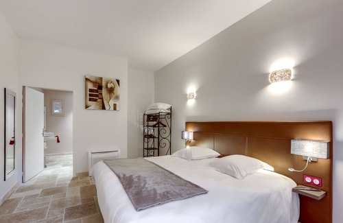 Anduze Hôtel | Logis Hôtel Le Domaine de la Régalière