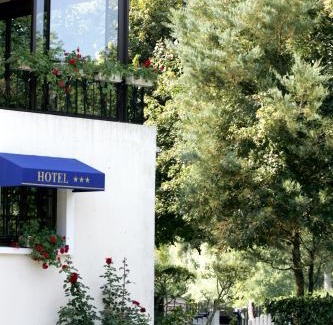 Germigny-l'Eveque Hôtel | LOGIS - Hôtel & Restaurant Le Gonfalon