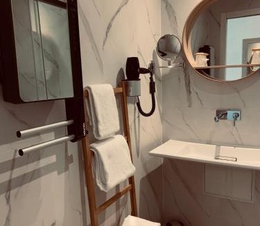 Castelnaudary Hôtel | LOGIS Hôtel Restaurant Le Clos Fleuri