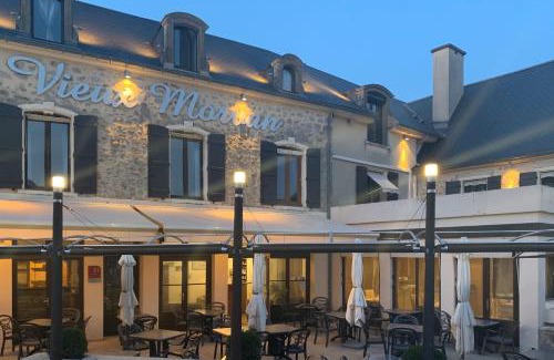 Chateau-Chinon Hôtel | Logis Hôtel-Restaurant Au Vieux Morvan, au cœur de la Bourgogne, Piscine & Spa, Hôtel Climatisé