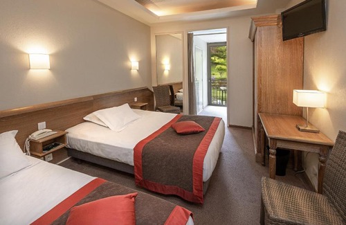 Meyrueis Hôtel | Logis Hôtel Restaurant Le Mont Aigoual