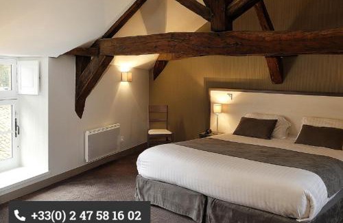 Richelieu Hôtel | Logis Hôtel Restaurant Le Puits Doré