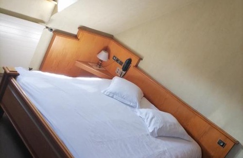 Ingwiller Hôtel | Logis Hotel Aux Comtes De Hanau