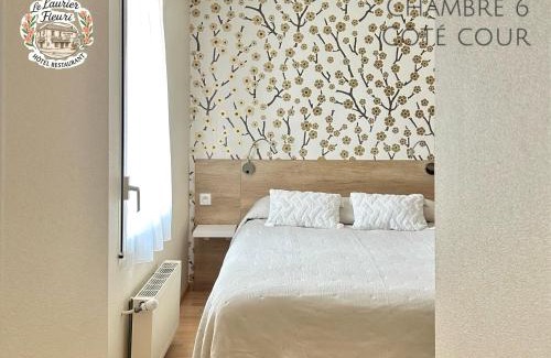 Vertou Hôtel | Logis Hotel Le Laurier Fleuri