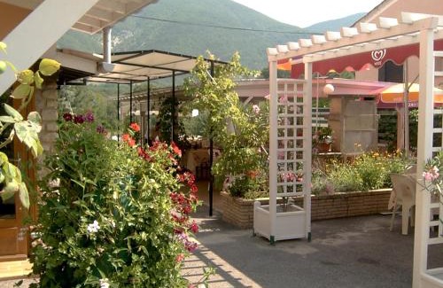 Montjoux Hôtel | Logis Hotel Le Relais du Serre