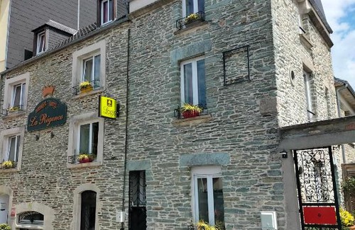 Cherbourg-en-Cotentin Hôtel | Logis HOTEL RESTAURANT La Régence