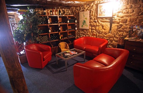 Saint-Jean-du-Gard Hôtel | Logis Hotel Restaurant Auberge Du Peras