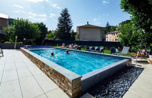Meyrueis Hôtel | Logis Hotel Restaurant Family & Spa