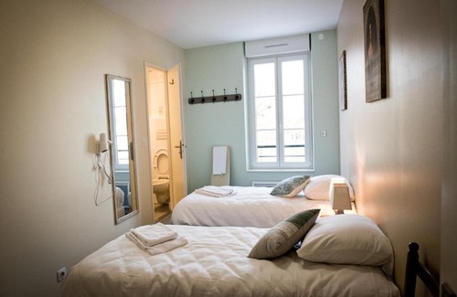 Vervins Hôtel | Logis Hotel Restaurant Le Relais Fleuri