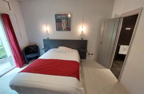 Grisolles Hôtel | Logis Hotels - Hôtel et Restaurant Le Relais des Garrigues