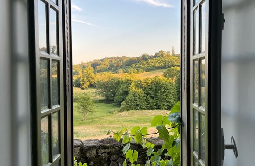 La Villetelle Maison | Logis indépendant dans une enceinte médiévale