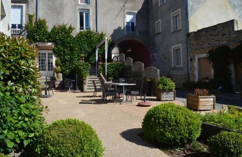 Sille-le-Guillaume Hôtel | Logis Le Bretagne