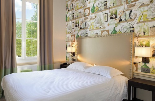 Salbris Hôtel | Logis Le Domaine De Valaudran
