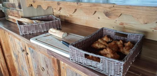 Beaucroissant Hôtel | Logis Le Pont de Champ