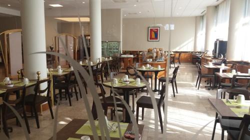 Saint-Maurice-de-Beynost Hôtel | Logis Lyon Est Porte de l'Ain