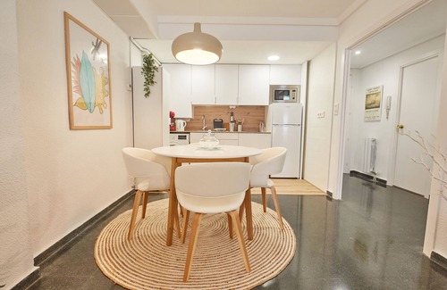 Zaragoza Centro Appartement | Loira Bretón: Charming Apartment in the University