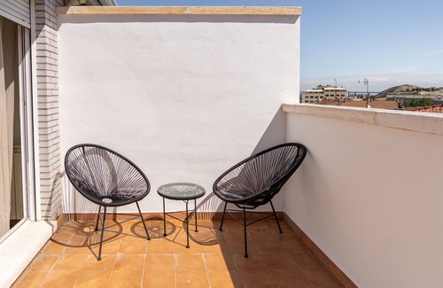 Cuarte de Huerva Appartement | LOIRA CUARTE: Spacious terrace in a cozy apartment