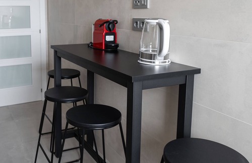 Delicias Appartement | LOIRA TORRE 2: Luxury next to the Delicias Station
