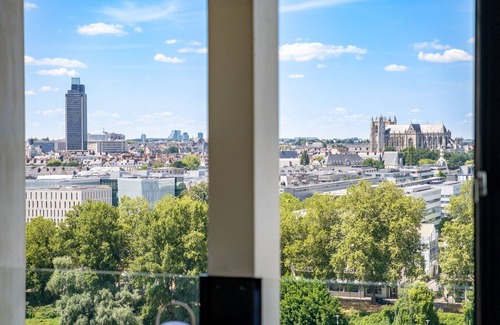Ile de Nantes Palais des Congres Appartement | Loire Enchantée – Vue imprenable et confort au cœur de l’île de Nantes