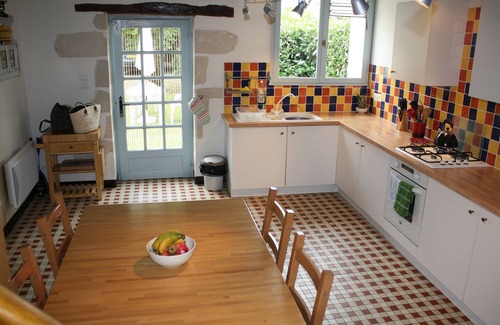 Vernoil-le-Fourrier Cottage | Vallée de la Loire chalet près de Saumur, paisible mais proche des commodités du village.