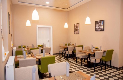 Tessin Maison | LOK - Die Pension - Das Restaurant