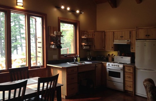 New Denver Cabine | Loki's Cabin at Big Bay Stays: Your Lakeside Haven for Rejuvenation & Adventure