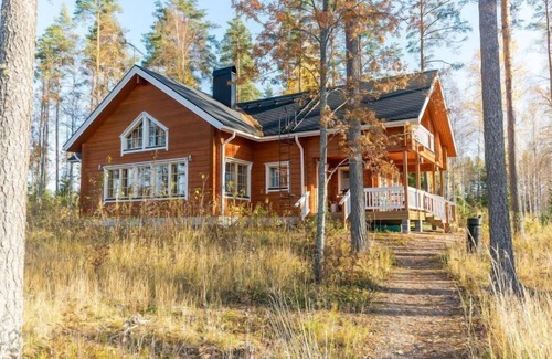 Kuorevesi Maison | Lokinsiipi by Interhome