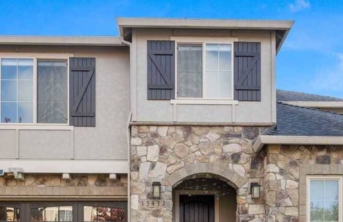 Bethany Maison | Lombardy Heights Haven #42237