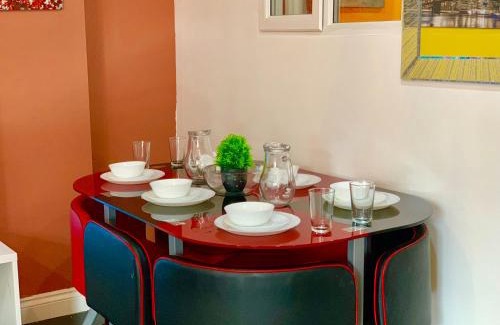 Valentines Appartement | London 2 Bedroom Apartment, Kitchen, Reception and Private Garden