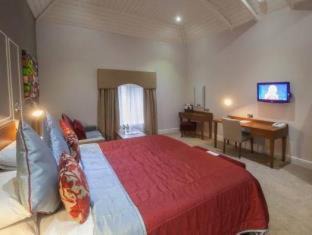 Woodford Bridge Hôtel | London Chigwell Prince Regent Hotel, BW Signature Collection