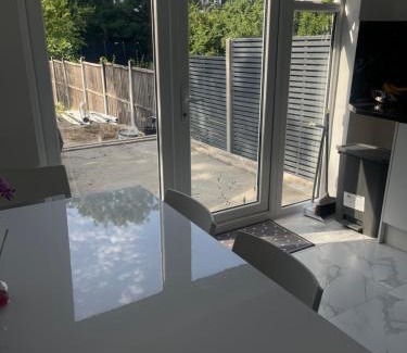 West Finchley Maison | London En-Suites