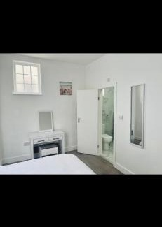 West Finchley Maison | London En-Suites