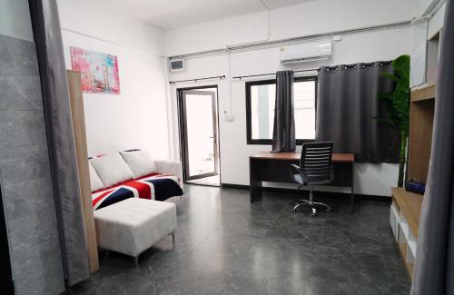 Karon Maison | London House Phuket