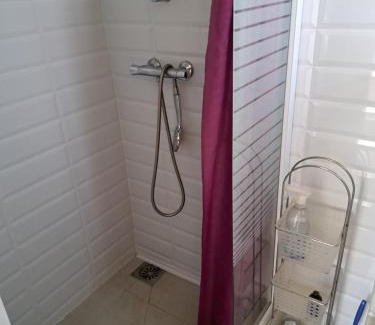 Loxford Maison | London Ilford town house - close to train station