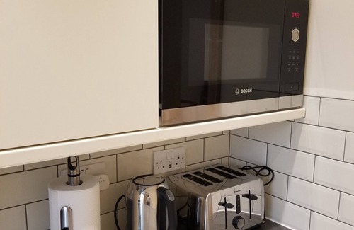 Clayhall Appartement | London Luxury Apt - Mayflower 1min Walk from Tube Redbridge Station